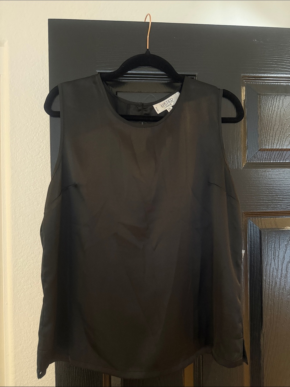 Kasper Black Sleeveless Satin-Look Camisole